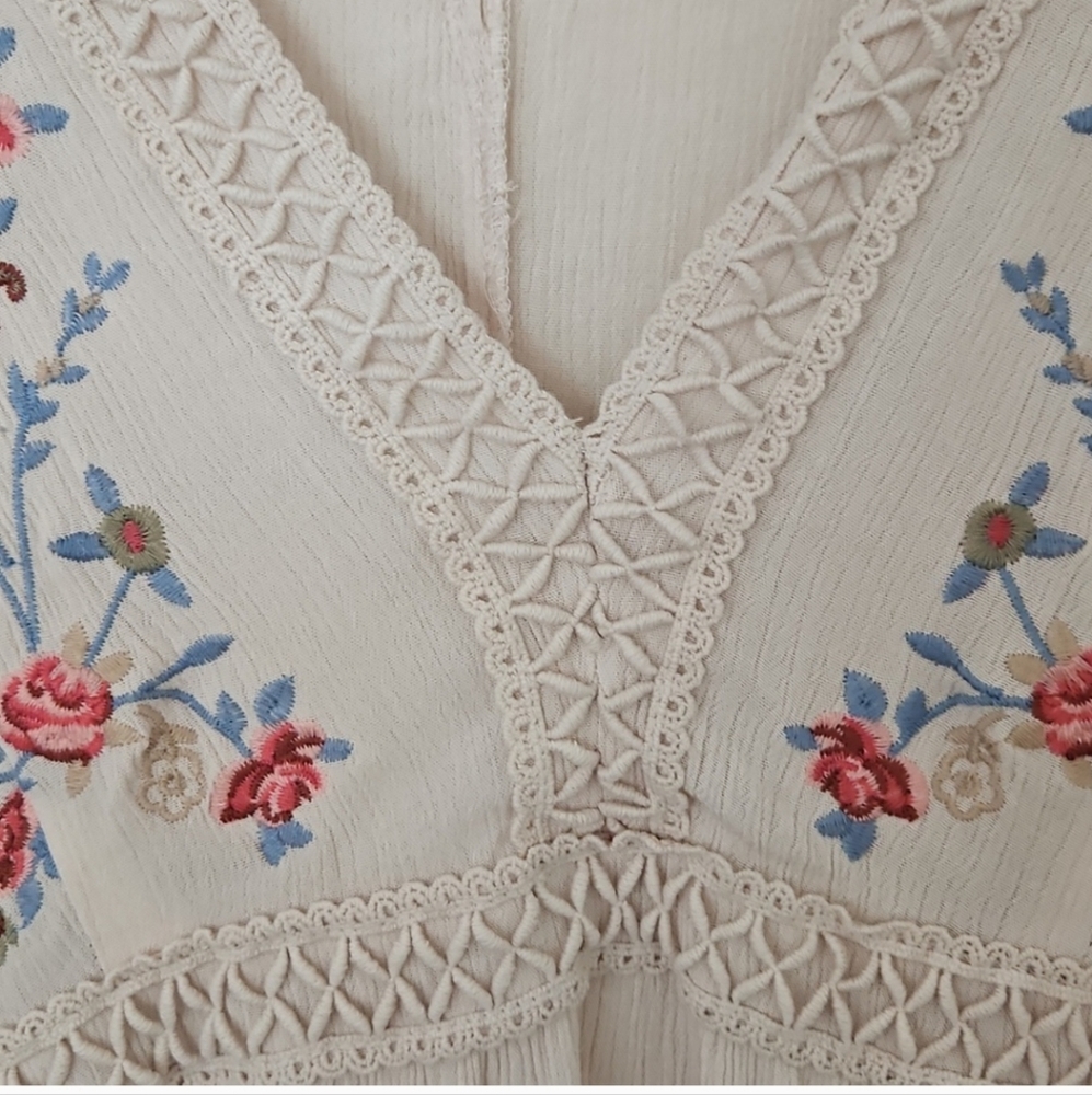Floral Embroidered Cream Dress - Picture 7 of 13